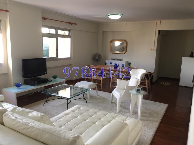 Pasir Ris Street 52 thumbnail photo